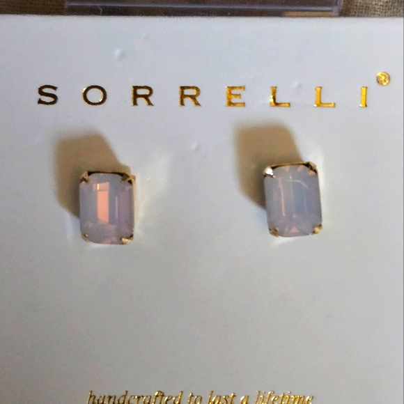 Sorrelli NWT Emerald Cut Stud  Earrings - Picture 3 of 9